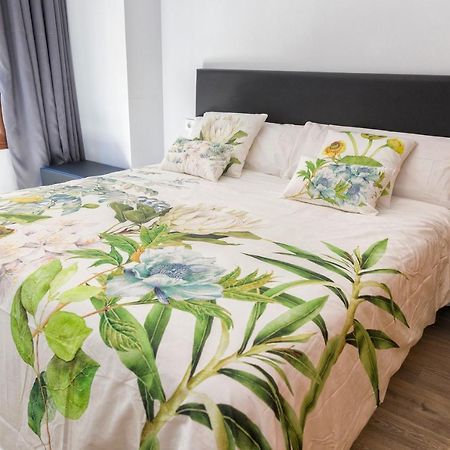 Apartamentos Onnight Málaga Exteriör bild